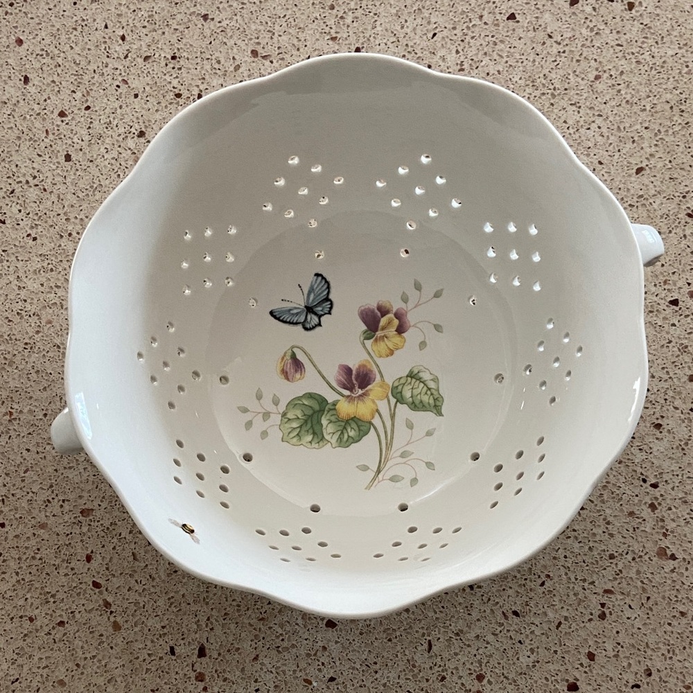 Lenox Butterfly Meadow Berry Colander